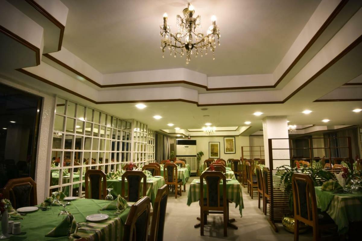 White House Hotel - City Center Dhaka Bagian luar foto